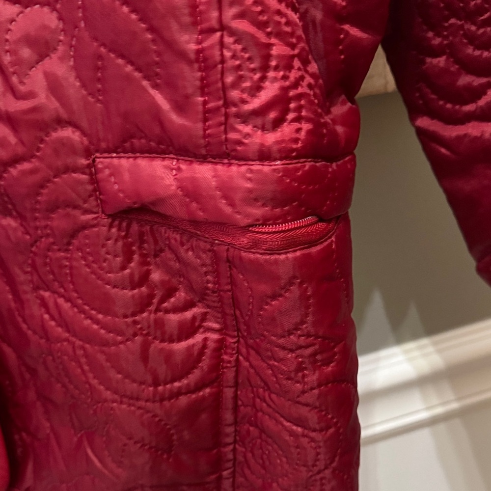 Red Quilted Women's Jacket JG Hook Sz medium - Picture 6 of 9